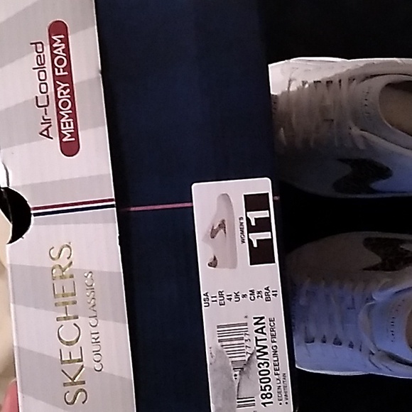 NIB Women's Skechers Court Classics memory foam white with leopard stripe sz 11 - Picture 10 of 10